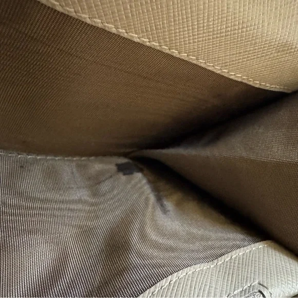 Salvatore Ferragamo Gancini Logo Beige Leather Long Continental Wallet - Picture 13 of 16